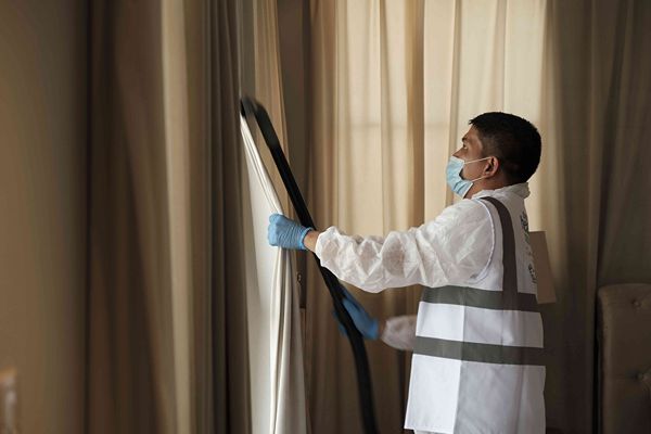 Deep Curtain Cleaning