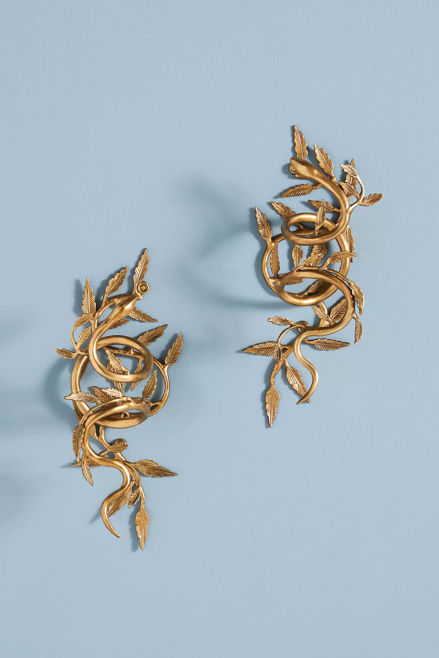 Serpentine Curtain Tieback