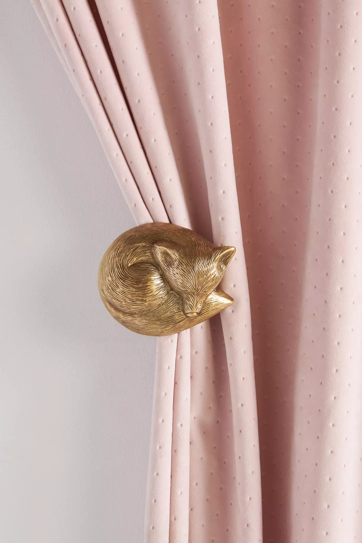 Sleeping Fox Curtain Tieback