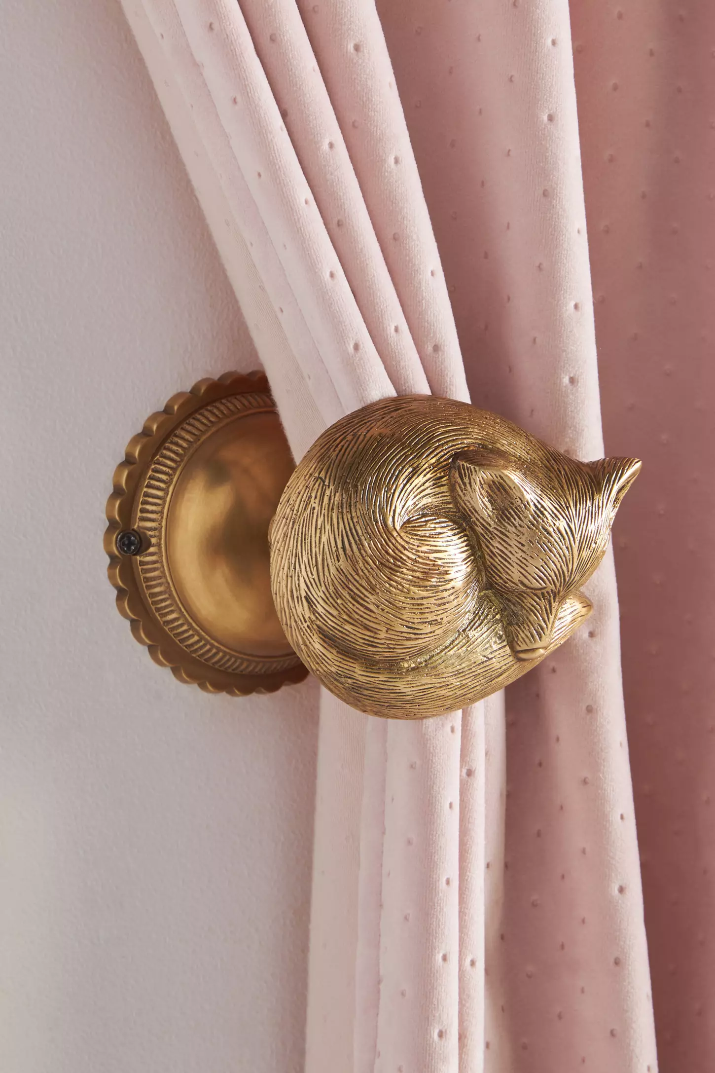 Sleeping Fox Curtain Tieback